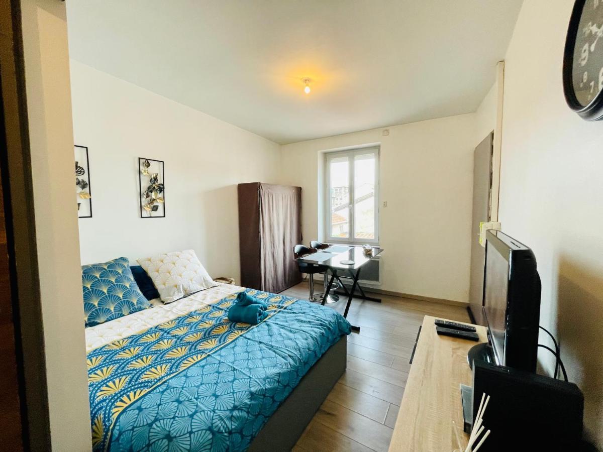 La Belcombe Apartment Sainte-Colombe  ภายนอก รูปภาพ